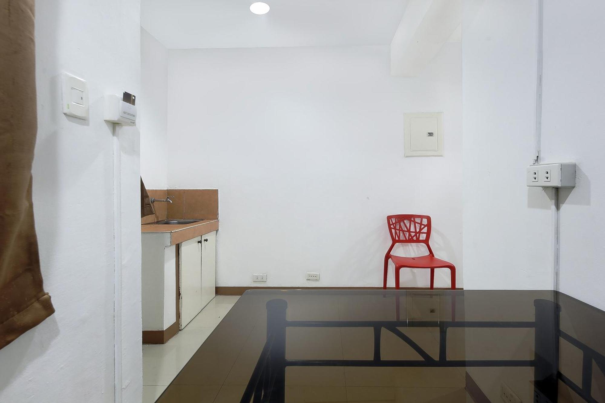 Oyo 859 City Stay Inns Pasong Tamo Макати Экстерьер фото